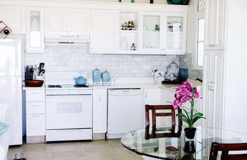 Cabarete Condo | Beautiful BEACHFRONT condo, close to all the shops/restaurants.