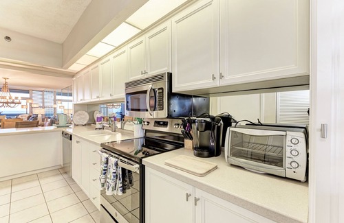 Longboat Key Condo | Beautiful Beachplace - 1135 Gulf of Mexico Drive