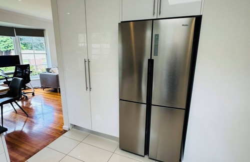 Blackburn North House | Beautiful bedroom available in a shared house
