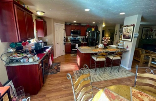 Southwest Bend House | Beautiful Bend Home, sleeps 9,Near Old Mill.