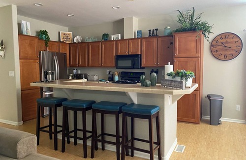 Mohave Valley House | Beautiful Big House one block from the Colorado River