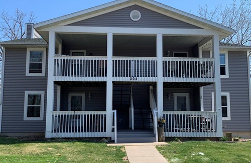 Wabasha Condo | Beautiful bluff top condo overlooking Coffee Mill Ski and Mississippi river.