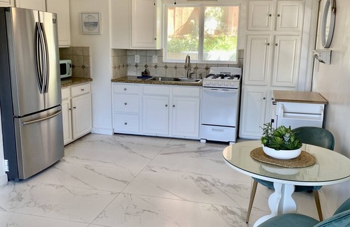 South Laguna Apartment | Beautiful, Bright and Spacious Steps From The Beach