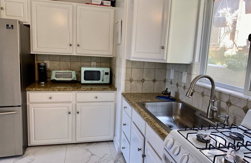 South Laguna Apartment | Beautiful, Bright and Spacious Steps From The Beach