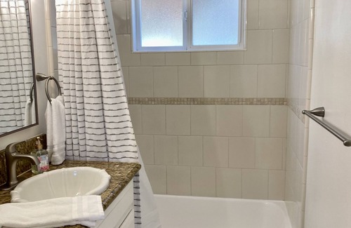 South Laguna Apartment | Beautiful, Bright and Spacious Steps From The Beach