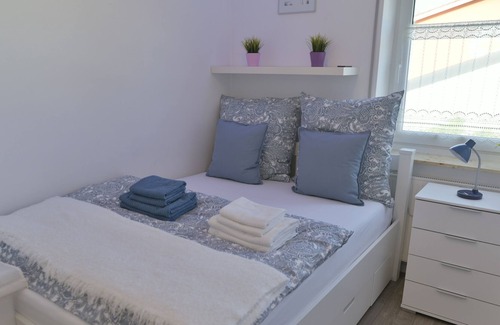 Unterallgau Condo | Beautiful bright apartment for single use
