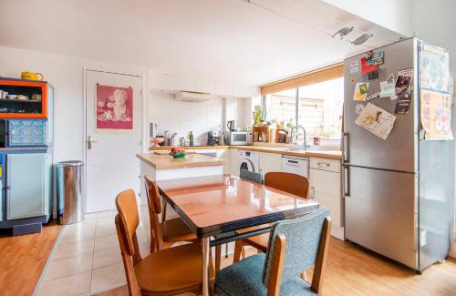 Notre-Dame du Mont Apartment | Beautiful Bright Apt With Terrace