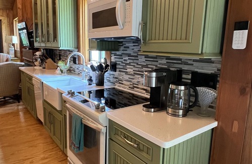 Mentone House | Beautiful Brow home on Lookout Mountain in Mentone, Alabama
