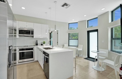 Deerfield Beach House | Beautiful Bungalow, Steps from the beach!