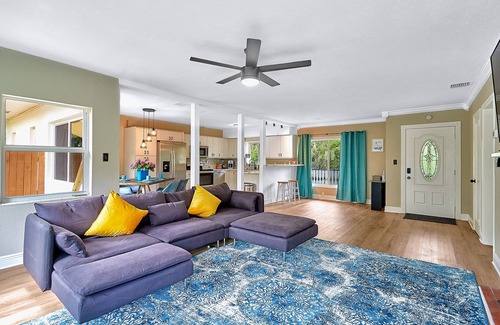Poinsettia Heights House | Beautiful Bungalow in the heart of Ft Lauderdale at very calm street.