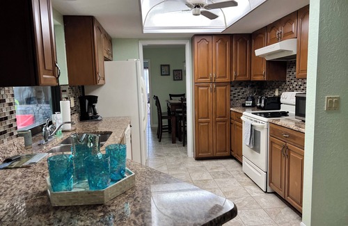 Port Charlotte House | Beautiful Bungalow By The Bay