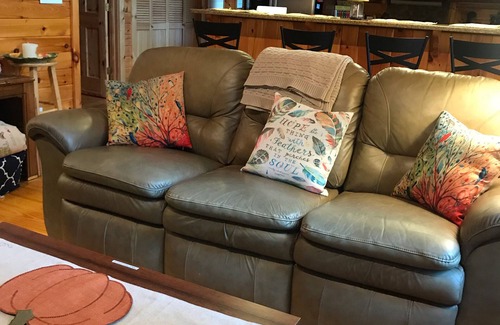 Boone Cabin | Beautiful cabin close to downtown Boone