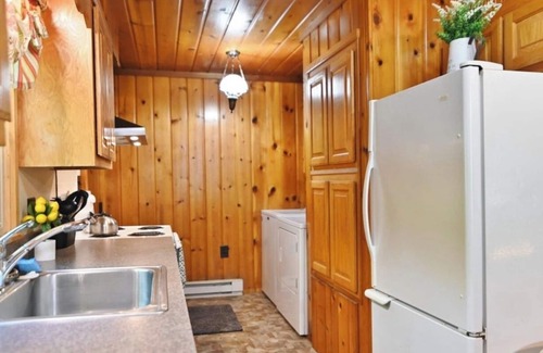 Luray Cabin | Beautiful cabin situated on wooded banks of the Shenandoah River.