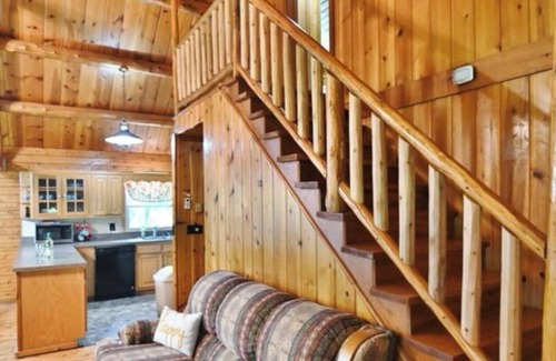 Luray Cabin | Beautiful cabin situated on wooded banks of the Shenandoah River.