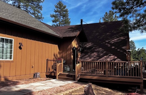 Pine Cabin | Beautiful cabin, stunning view, spacious deck. Price includes cleaning fee, etc.