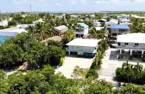 Long Key House | Beautiful Canalfront Home in Layton with Dockage