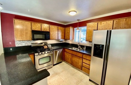 Incline Village House | Beautiful Cathedral Ceiling Townhome next to the Golf Course!