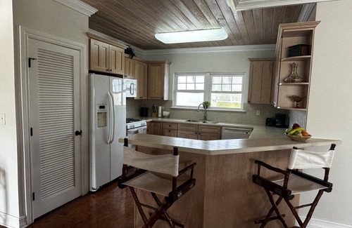 Great Exuma House | Beautiful, centrally located, short drive to beaches and stores.