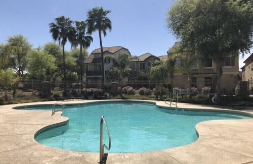 Gilbert House | Beautiful centrally located townhome in The Gardens, Gilbert