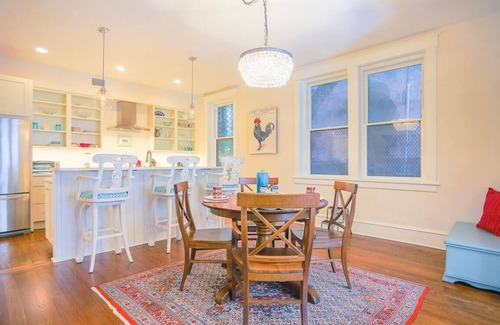 Historic Downtown Savannah Apartment | Beautiful, Centrally Located, Design District Apartment by Lucky Savannah