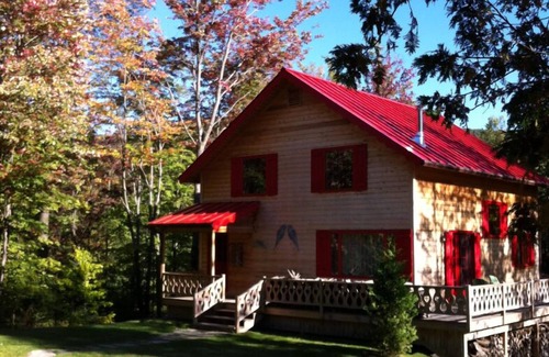 Montgomery Center House | Beautiful chalet close to Jay Peak resort