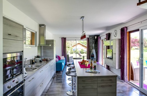 Cessenaz Ski Chalet | Beautiful chalet on Lake Annecy, with SPA terrace and magical mountain view