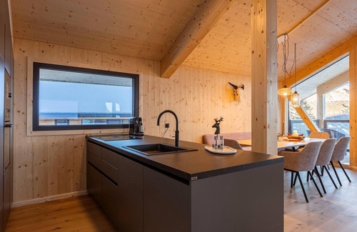 Turracher Hohe Ski Chalet | Beautiful chalet with balcony