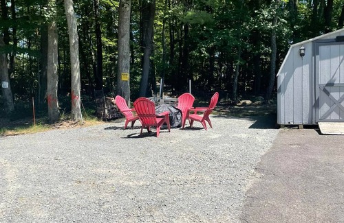 Mamakating Park Historic District Ski Chalet | Beautiful Chalet with Private Lake Spot Near Popular Resorts - Wurtsboro NY!