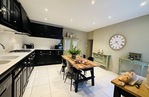 Pouzolles House | Beautiful character 4 bed home with large, private heated pool near Pezenas
