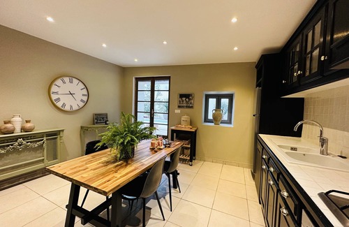 Pouzolles House | Beautiful character 4 bed home with large, private heated pool near Pezenas