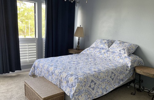 Fairhope Condo | Beautiful, charming, sunset view condo!