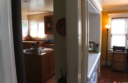 Hollywood House | Beautiful Classic Craftsman Home Close To Everything Hollywood & Universal