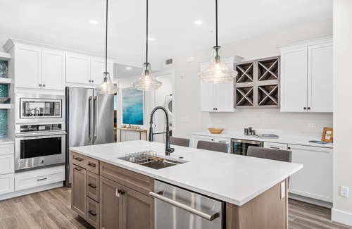 Melbourne Beach Condo | Beautiful Coastal Condo: Stunning Riverfront Views & Resort Amenities!