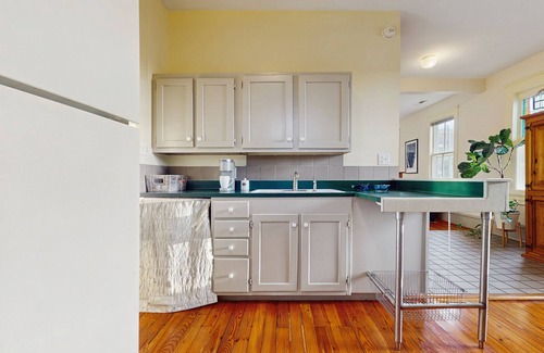 River District House | Beautiful coastal home with private back yard and close to downtown attractions