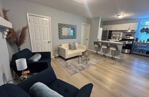Montclair Apartment | Beautiful combined 5-bedrooms in Montclair with 4 min train to NYC