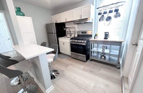 Montclair Apartment | Beautiful combined 5-bedrooms in Montclair with 4 min train to NYC