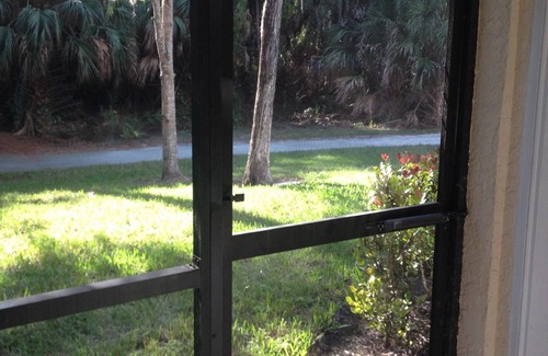 Central Naples Condo | Beautiful Condo - close to everything
