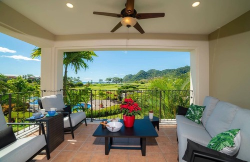 Herradura Condo | Beautiful condo in Los Sueños, NEWLY renovated! Pools & Golf