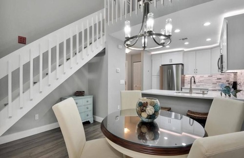 Pine Ridge Condo | Beautiful Condo just 1.5 miles to the white sandy beaches of the Gulf of Mexico!