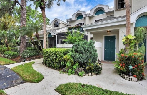 Pine Ridge Condo | Beautiful Condo just 1.5 miles to the white sandy beaches of the Gulf of Mexico!