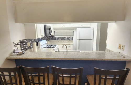 Franklin Condo | Beautiful condo just 4 minutes from the beach!
