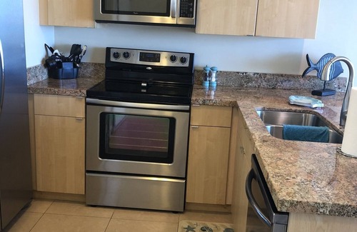 Makaha Condo | Beautiful Condo located at Makaha Valley Towers