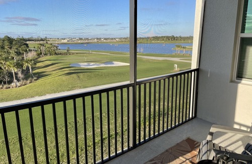 Venice Condo | Beautiful Condo Overlooking Wellen Golf Course!