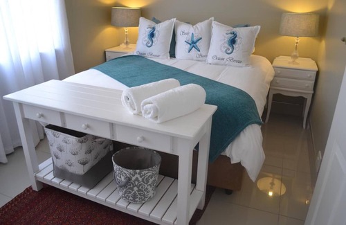 Humewood Condo | Beautiful Condo on the Beach