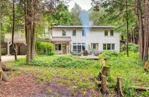 Chatsworth Cottage | Beautiful Cottage - Sleeps 14+ Trails Sauna Fire pit No Neighbours