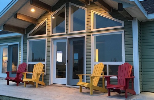 Darnley Cottage | Beautiful Cottage 'Sweet Pea Place' waiting for you at Thunder Cove