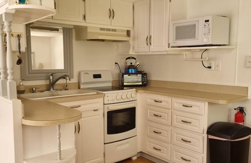 Nettles Island Cottage | Beautiful Cottage On Nettle Island