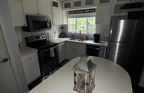 Highland Cottage | Beautiful cottage on lake istokpoga with lake view!