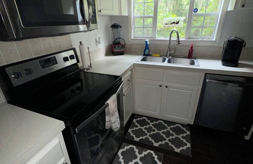 Highland Cottage | Beautiful cottage on lake istokpoga with lake view!