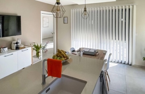 Piolenc House | Beautiful cottage welcomes you to Piolenc.